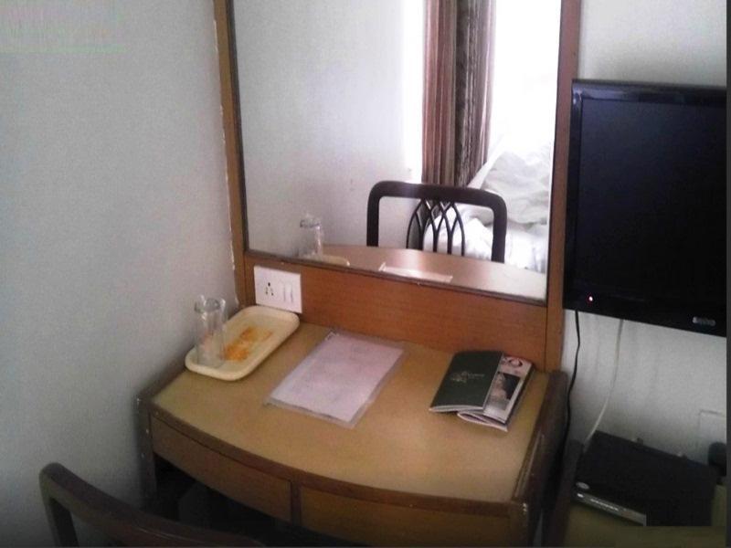 The Ambience Hotel Pune Extérieur photo