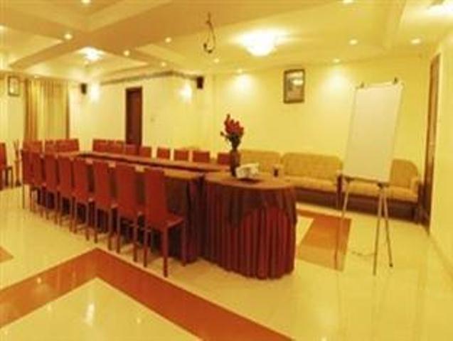 The Ambience Hotel Pune Extérieur photo